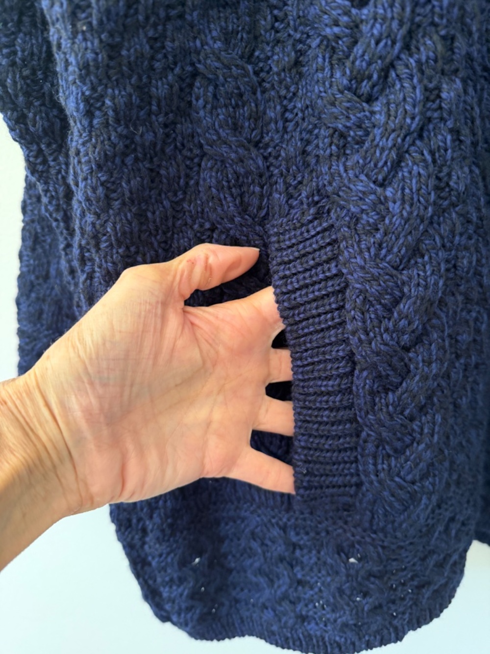 NWT Aran Crafts 100% Merino Wool Navy Cable Knit Zip Cardigan Heavy Wt. Pockets - Picture 5 of 10